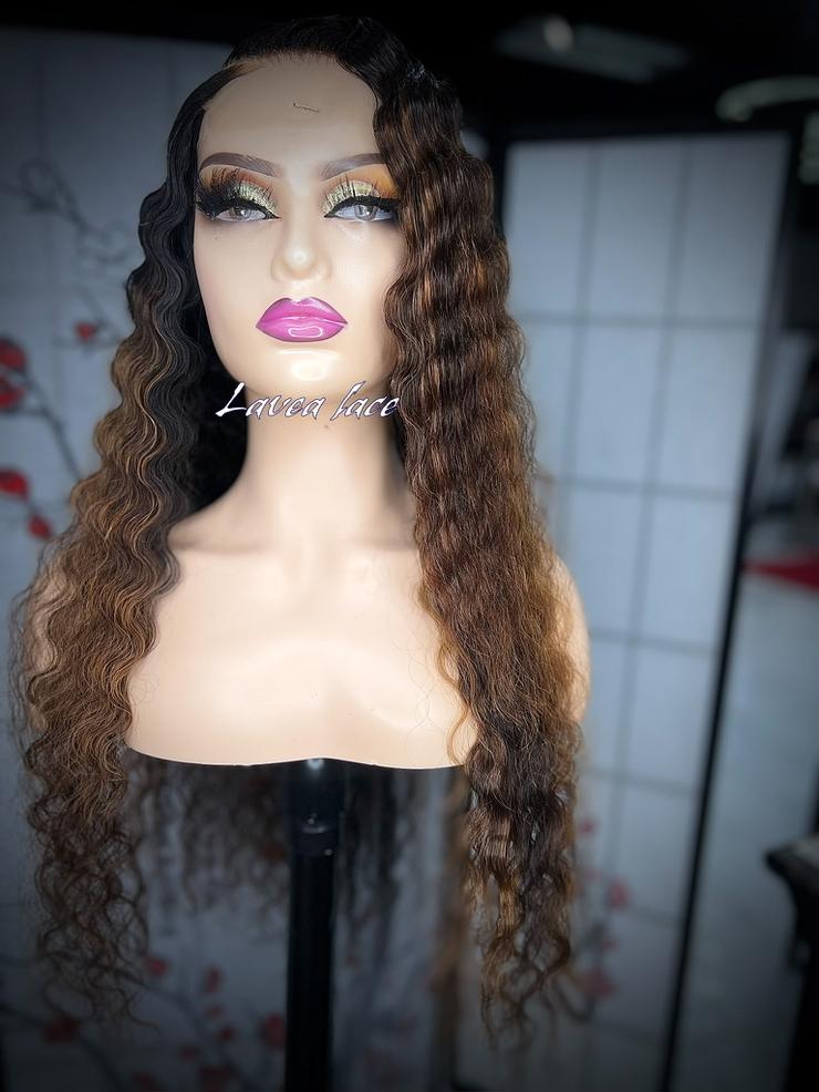 Custom Machine Made HD Lace Unit Custom Color And Crimps